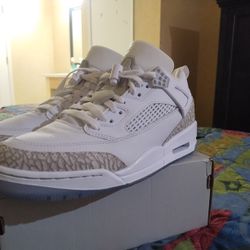 Retro 3 Shoes