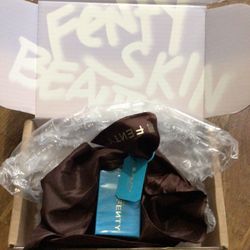 Fenty Fragrance With Scarf