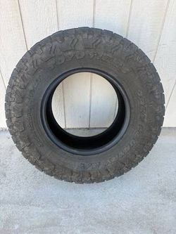 (1) single Toyo Open Country R/T Trail 35 X12.50R17 LT 125Q
