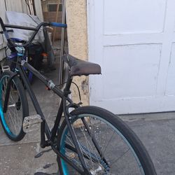 Haro bike 27.5 all it need is new seat and new brakes