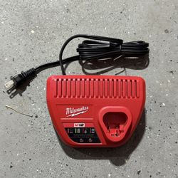 Milwaukee M12 charger 