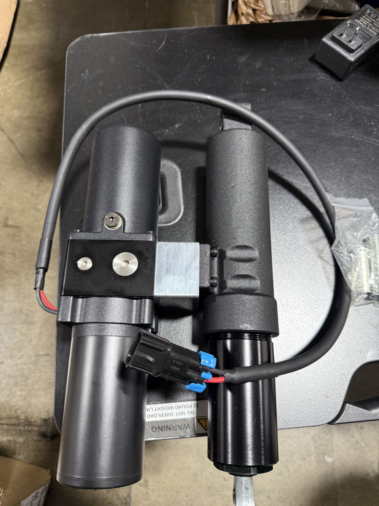 Hydraulic Plow Blade Angle System Actuator