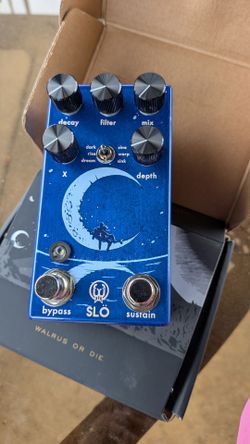 Walrus audio SLO multi texture reverb pedal