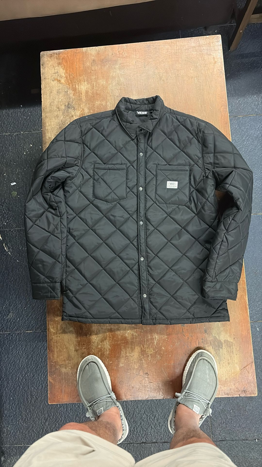 Vans “off The Wall” Quilted Shirt Jacket  (Size Large) like New only worn a couple times