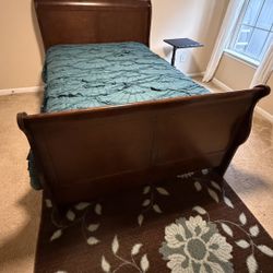 Full Size Sleigh Bed