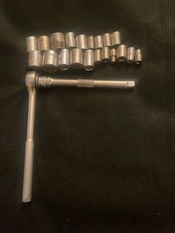 Socket wrench set