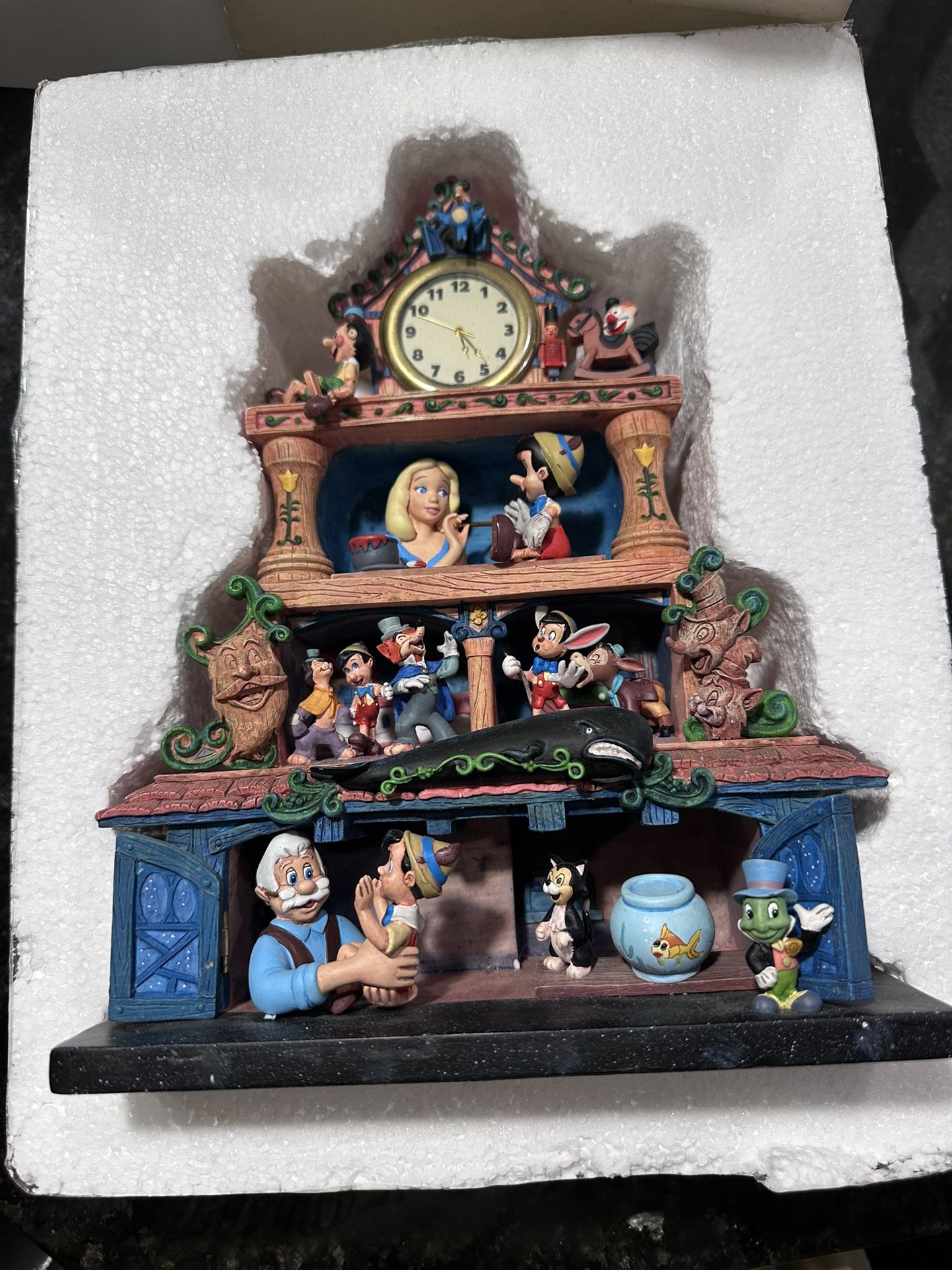 Vintage Disney Magic Moments in Time PINOCCHIO Musical Clock