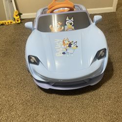 BLUEY Licensed Kids 12-Volt Battery Powered Convertible Ride-on