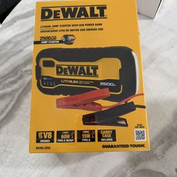 📌DEWALT 2500 Peak Amp Lithium Jump Starter with USB Power Bank and Carrying Case) 👉PRECIO FIRME👉$140  viene con estuche nuevo