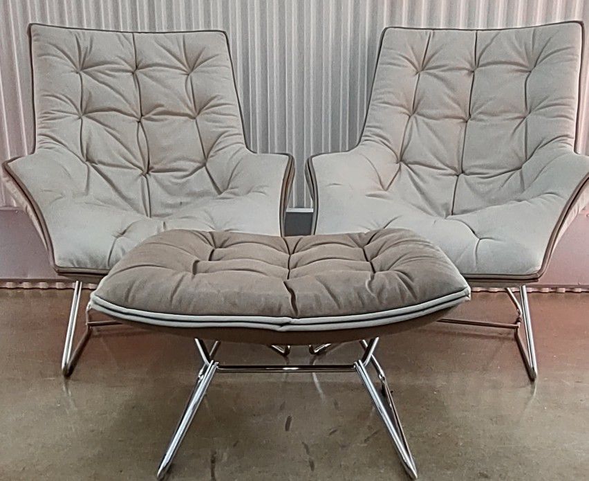 Grandtour Maserati Lounge Chairs and Ottoman by Zanotta Limited Edition- Made In Italy 