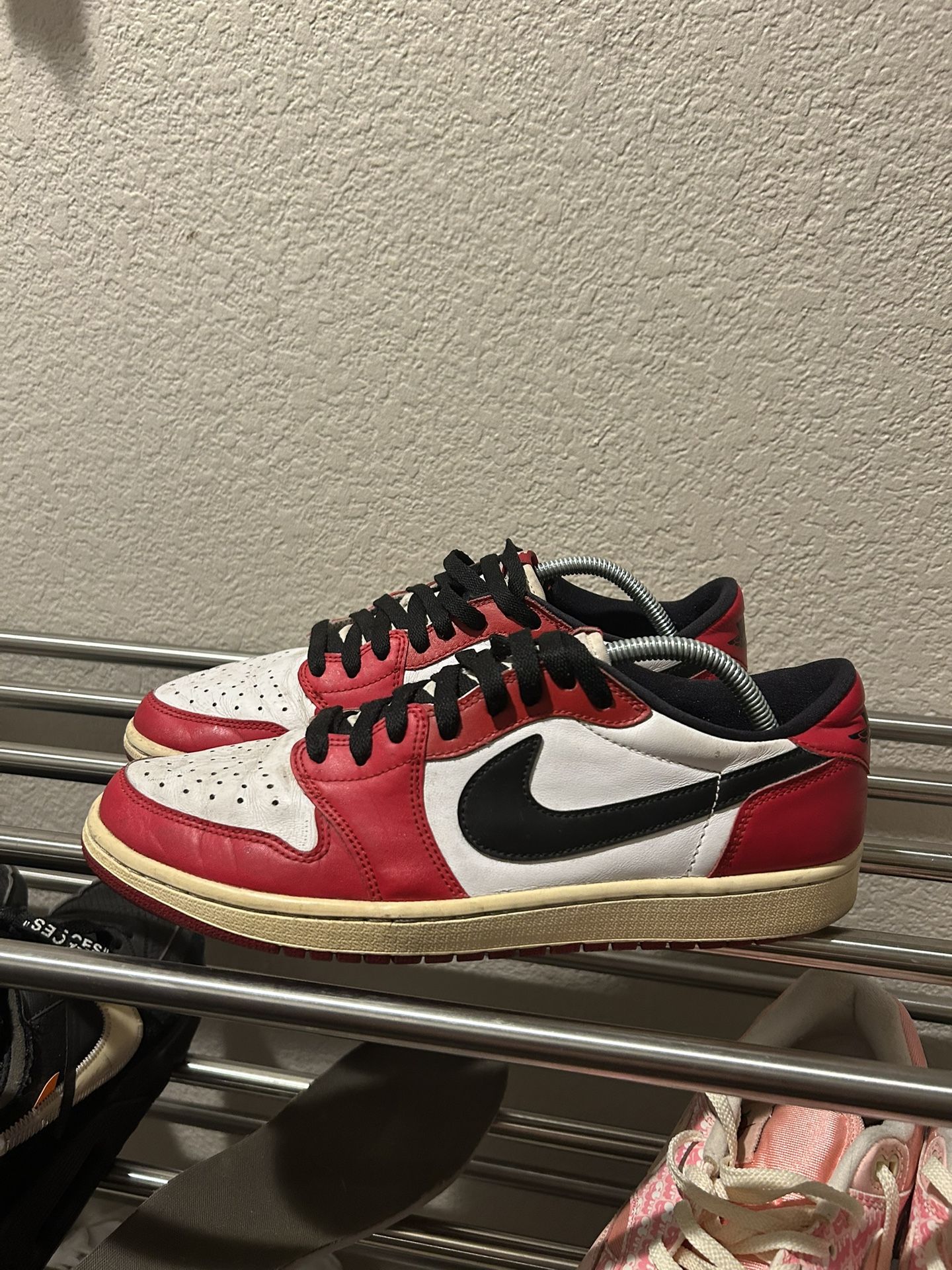 Rare Jordan 1 Low Chicago