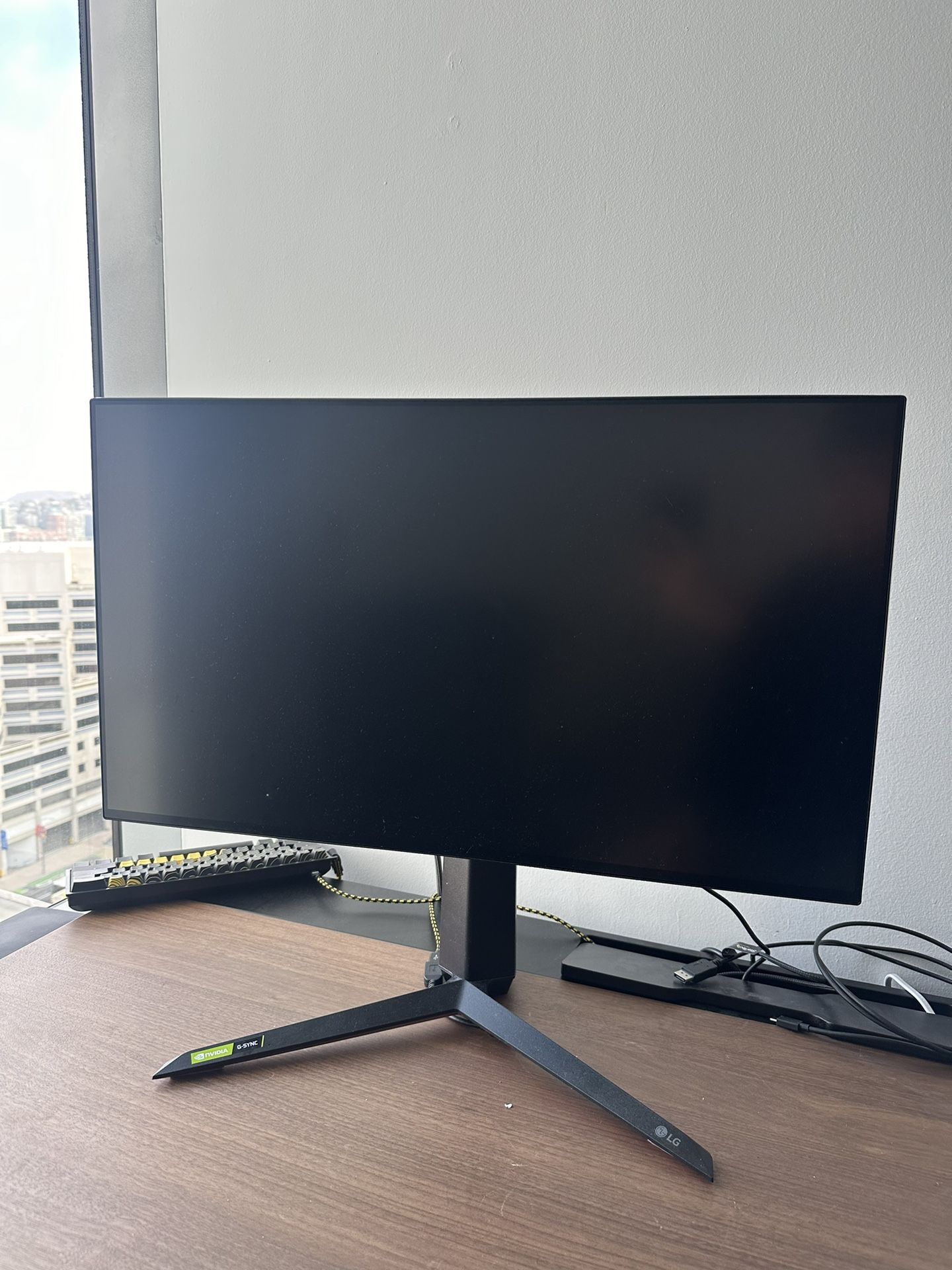 LG 27GN950-B 27” UHD 144Hz