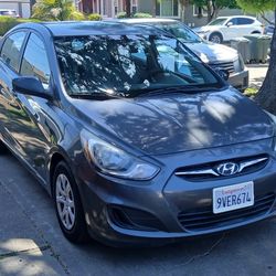2012 Hyundai Accent
