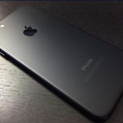 IPhone 7 32g Unlocked Mint Condition 