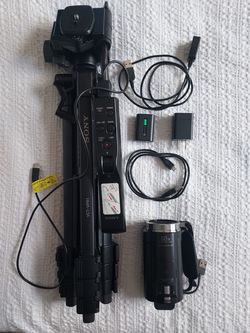 Sony Handycam HDR-PJ540 + Sony VCT-VPR1 Tripod