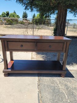 Console table