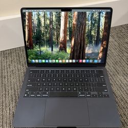 MacBook Air M2 16gb RAM 1TB SSD