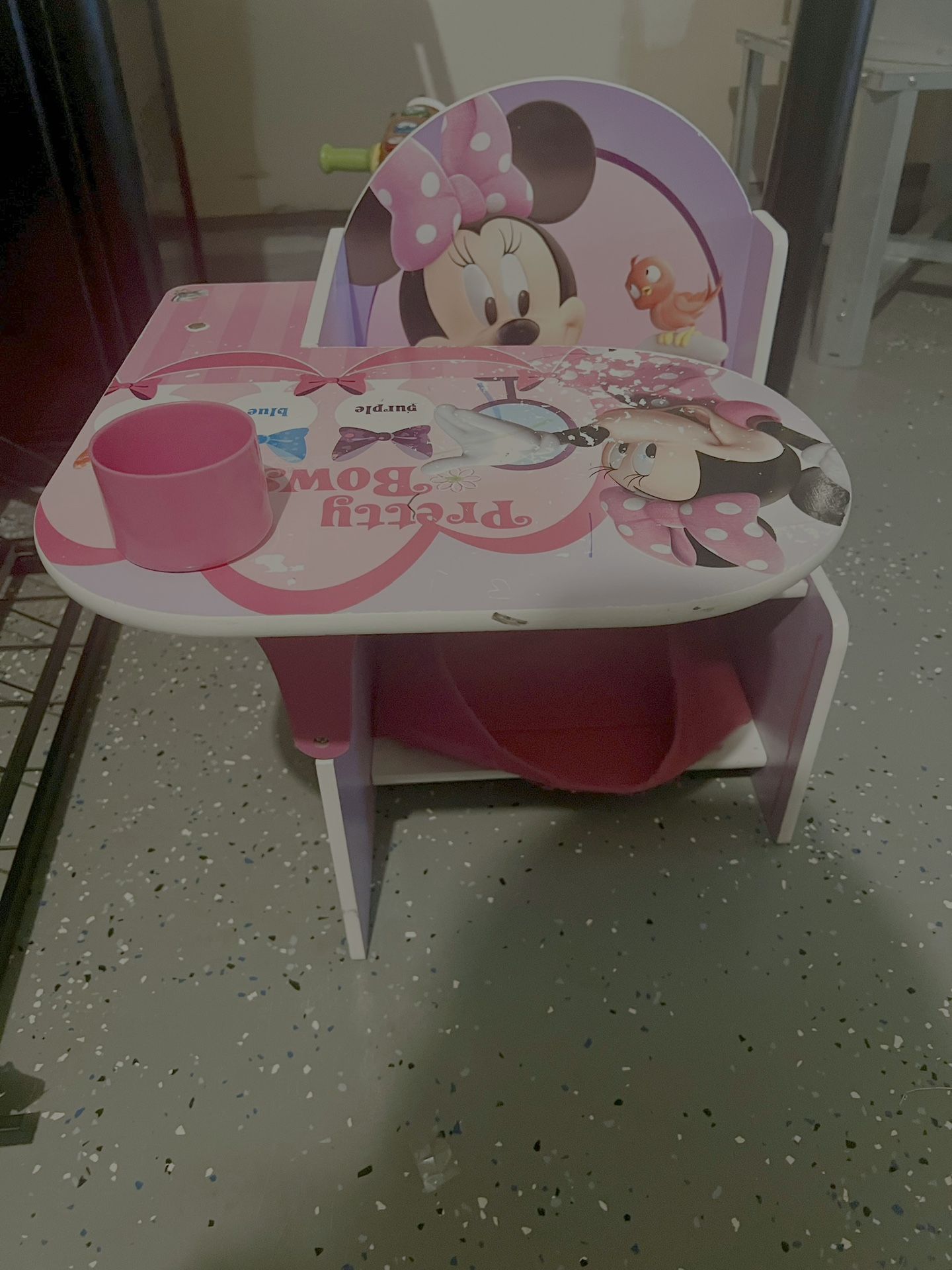 Delta Children Chair Desk With Storage Bin, Disney Minnie Mouse