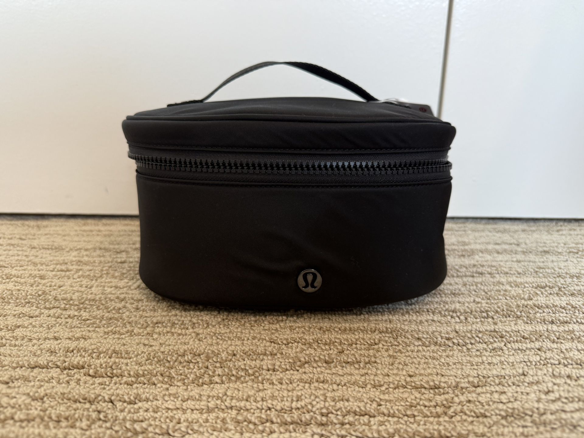 Lululemon Oval Top Access Cosmetic Bag