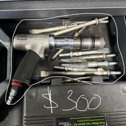 Snap On Air Hammer with Bits