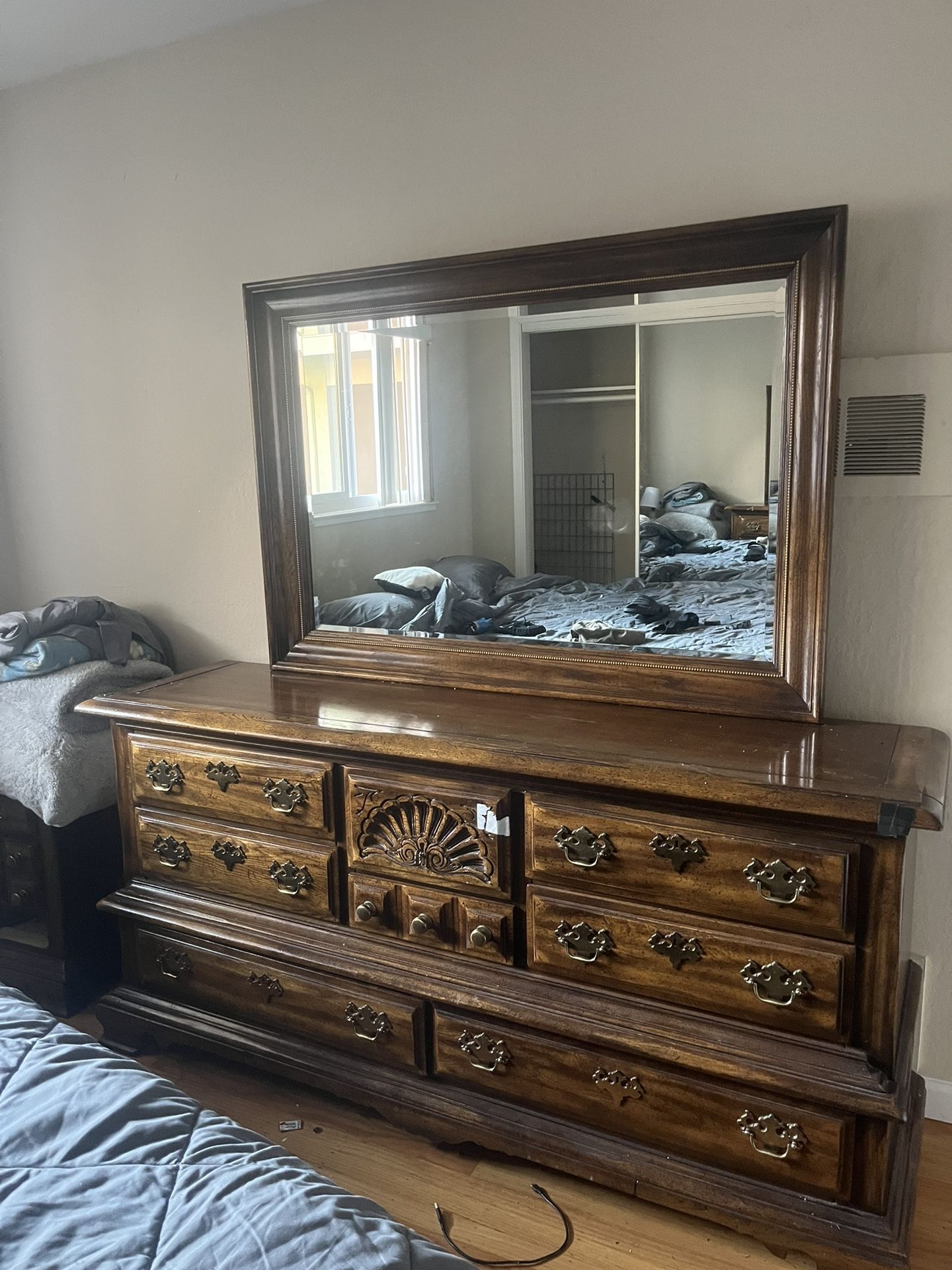 6 Drawer Mirror