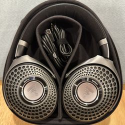 Focal Bathys High-Fidelity Bluetooth Noise Cancelling Headphones