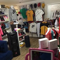 7 Días Disponible $15