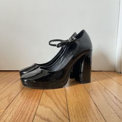 Steve Madden Dollette Heels Size 8.5.