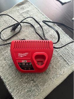 Milwaukee M12 charger