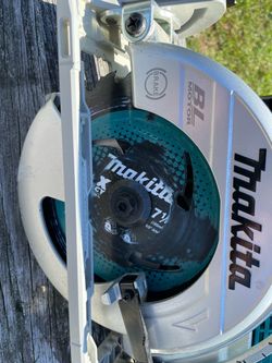 Makita 7-1/4" Brushless Circular Saw