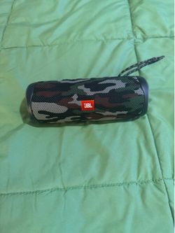 JBL flip 5 speaker