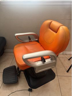 Barber chair