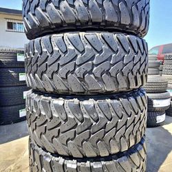 33x12.50/18 Toyo vendo un set de llantas usadas excelente condiciones de vida las 4 ✅🤩I am selling a set of used tires, all 4 in excellent living con