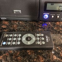 TEAC Micro Hi-Fi System CD-X10i for Sale in Santa Ana, CA TEAC Micro Hi-Fi System CD-X10i for Sale in Santa Ana, CA