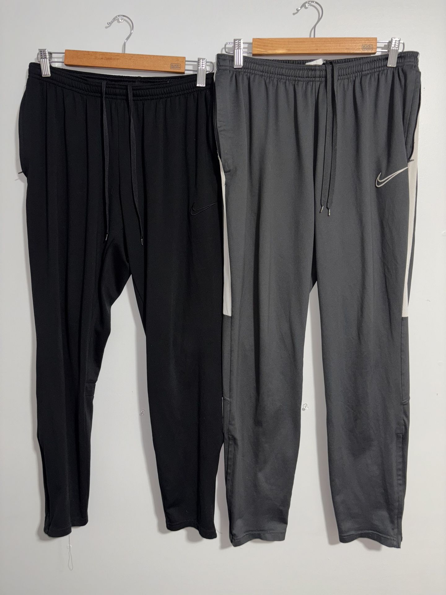 (2-Lot) Nike Soccer Track Pants Mens Sz LARGE Black/Gray Sweatpants Joggers