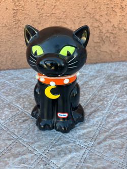 vintage 1995 Little Tikes "Scream Beams" black cat Halloween flashlight.
