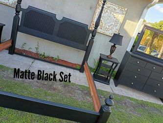 Black Wood Decor Shelf