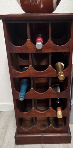 Wine bottle rack