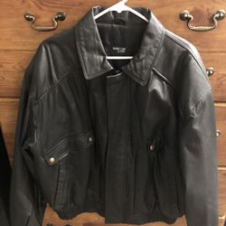 New men's 100% leather jacket, size L