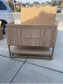 42" Bathroom Vanity in North Amercan Oak Finish (Base Only)