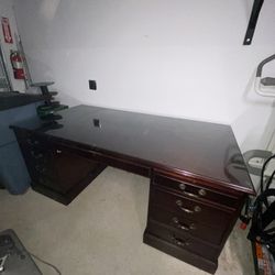 Presidential Desk