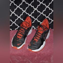 EUC Men's Nike Paul George PG 5 Bred 2021 Size 8.5