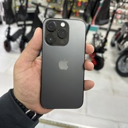 iPhone 14 Pro Unlocked 128GB! $499 Cash Or Card!!