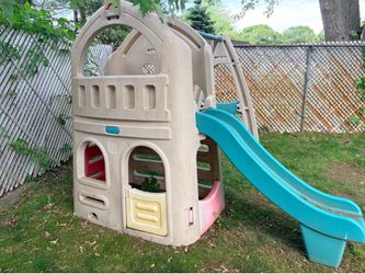 Step 2 naturally playful playhouse with slide