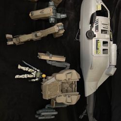 2 Halo Mantis Set And Helicopter 
