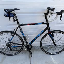 Fuji Cross XL 58” Street Bike Aluminum 