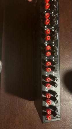PYLE PSS6 6-CHANNEL SPEAKER SELECTOR 🎵🔊