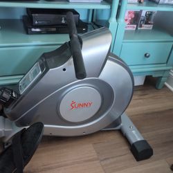Sunny Fitness Rowing Machine