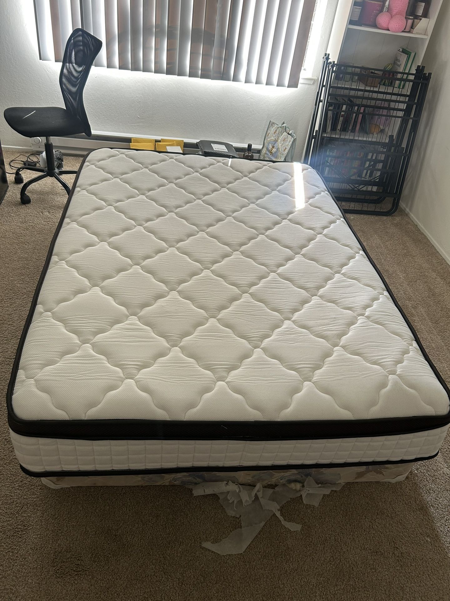Full sized Bed Set