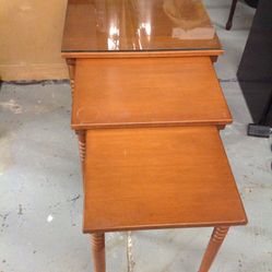 Conant Ball Trio Nesting Tables For Sale !! 